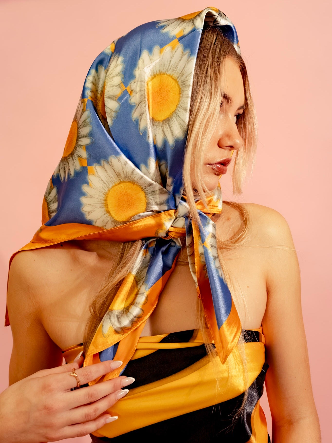 Bees) Pollin8 Scarf – akuoma